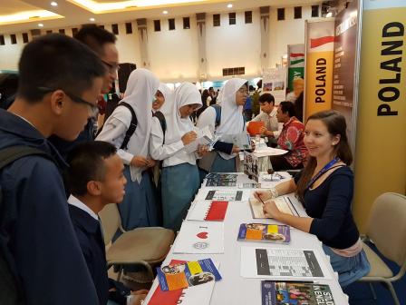 CWM na targach edukacyjnych w Indonezji